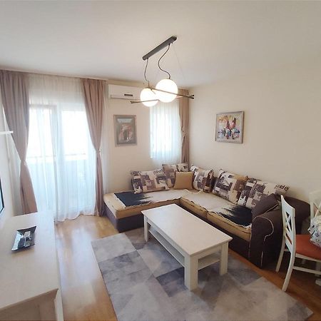 City Point Apartment 포드고리차 외부 사진