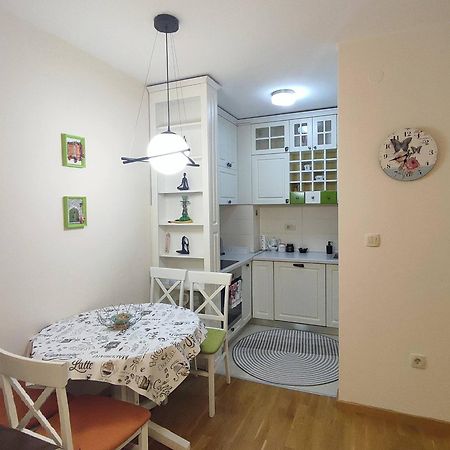 City Point Apartment 포드고리차 외부 사진