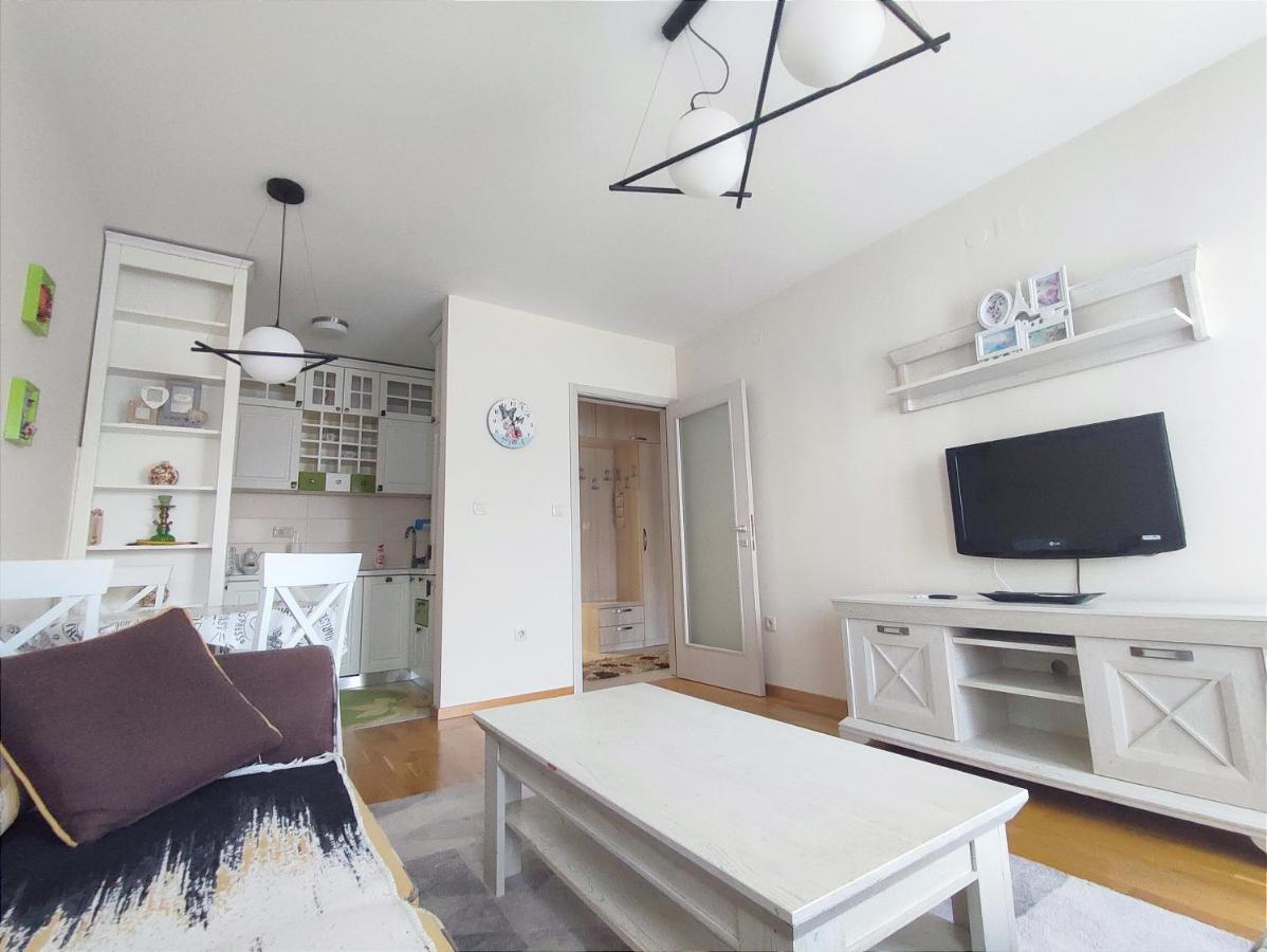 City Point Apartment 포드고리차 외부 사진