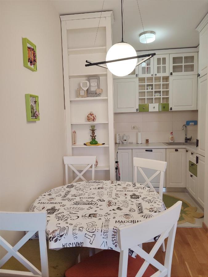 City Point Apartment 포드고리차 외부 사진